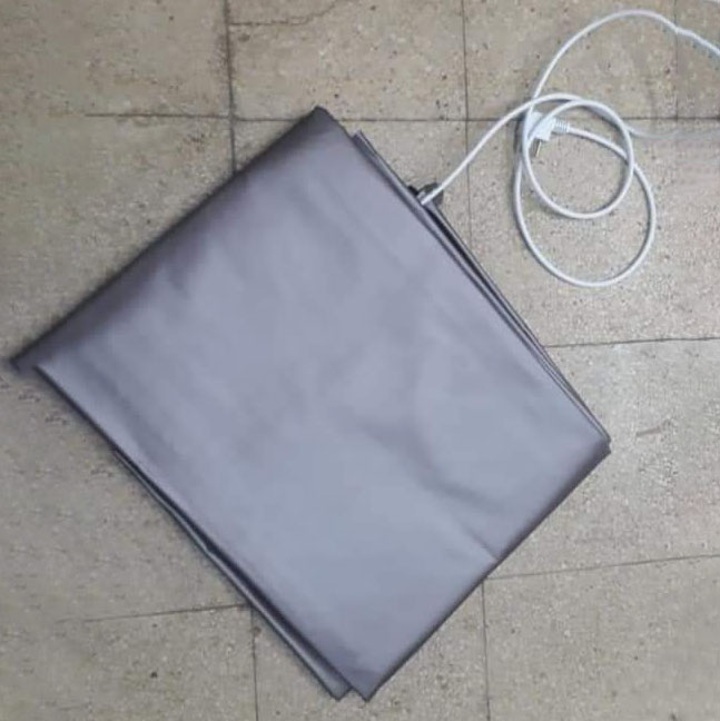 سجادة التدفئة الكهربائية الحريري قياس 1.5X2.5 مع عازل ضد الماء ومقاوم للحرارة والحرائق, Electrical Carpet